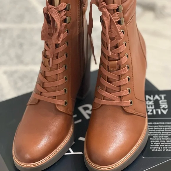 NATURALIZER ANKLE BOOTS TAN LEATHER - Picture 2 of 3